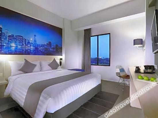 Hotel Neo+ Kebayoran Jakarta Exterior photo