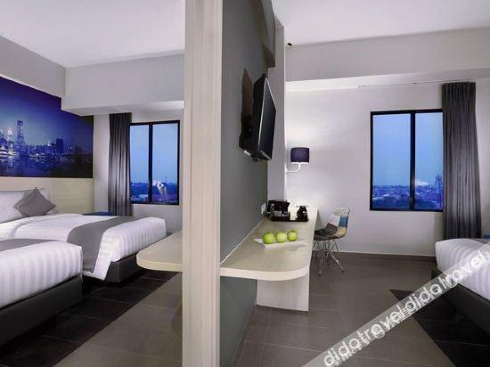 Hotel Neo+ Kebayoran Jakarta Exterior photo